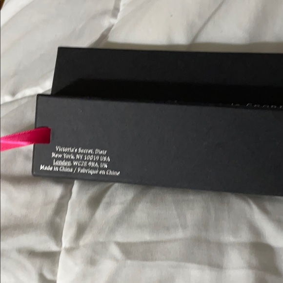 Jewelry - Picture 4 of 4